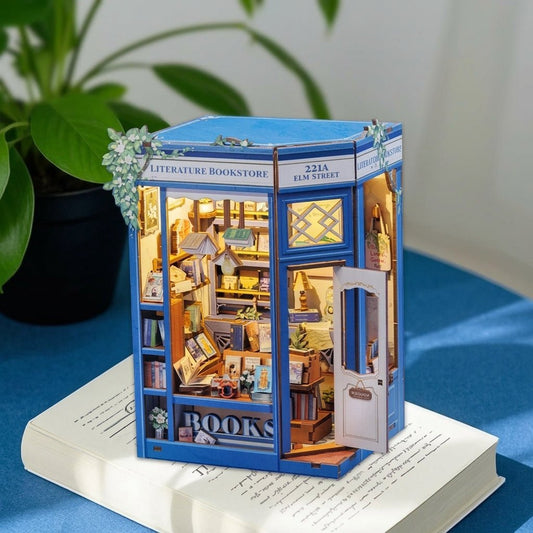 Cutebee Literature Bookstore - DIY Bookshelf Insert Kit