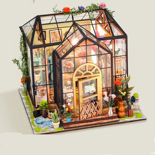Cozy Christmas Cabin - Doll house