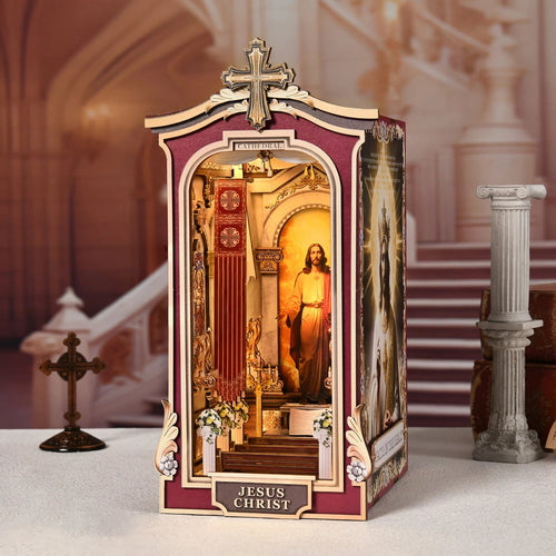 Cathedral Book Nook Kit