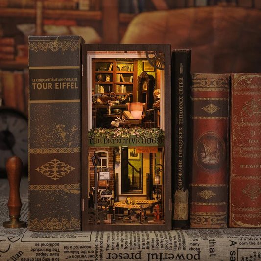 Cutebee Rose Detective Agency- DIY Book Nook Kit