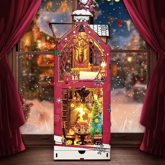 Snowy Santa's Retreat - DIY Christmas Book Nook Kit