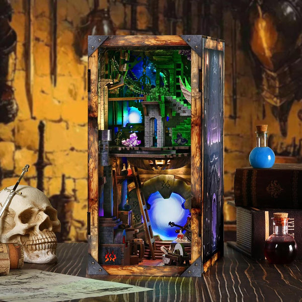 Blade & Magic Book Nook