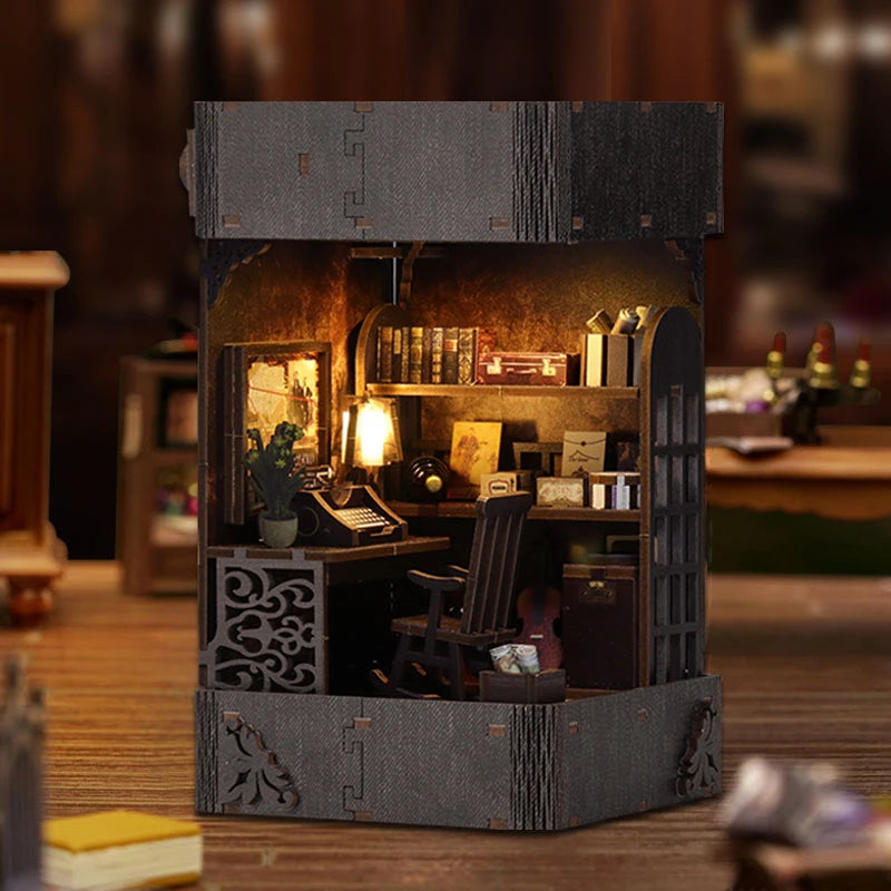 Detective Agency Miniature Kit