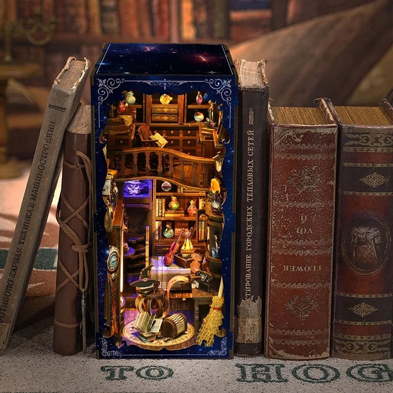 Magic Potion House Book Nook Kit
