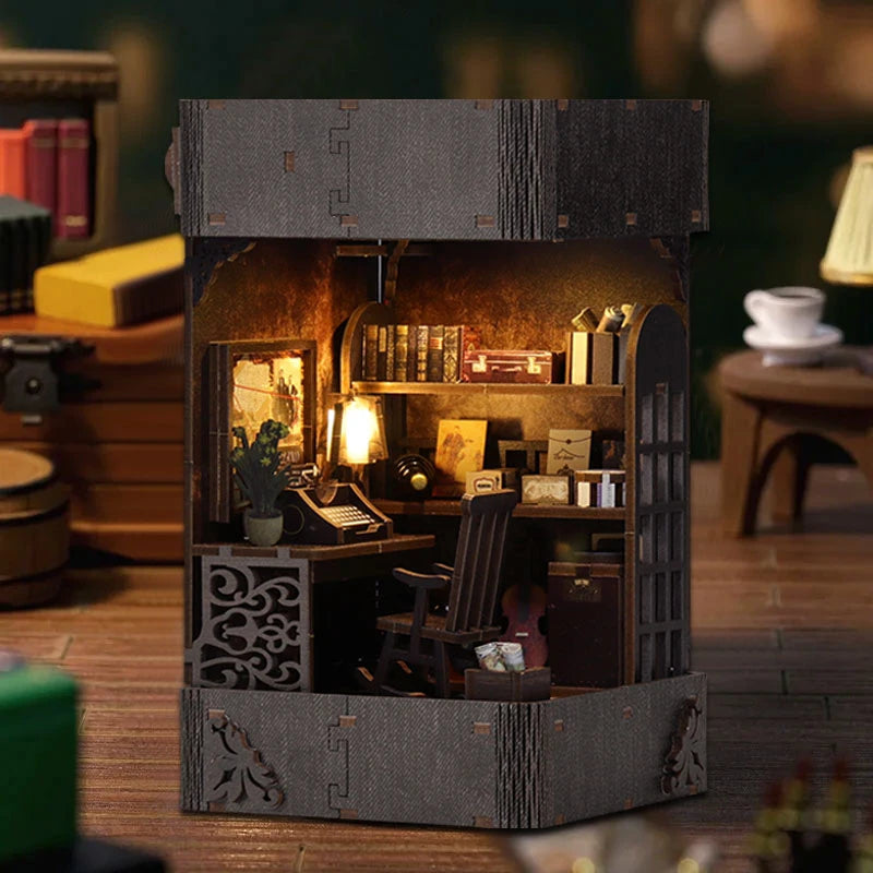 Detective Agency Miniature Kit