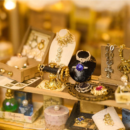 Vitrine's Tale DIY Miniature World Kit